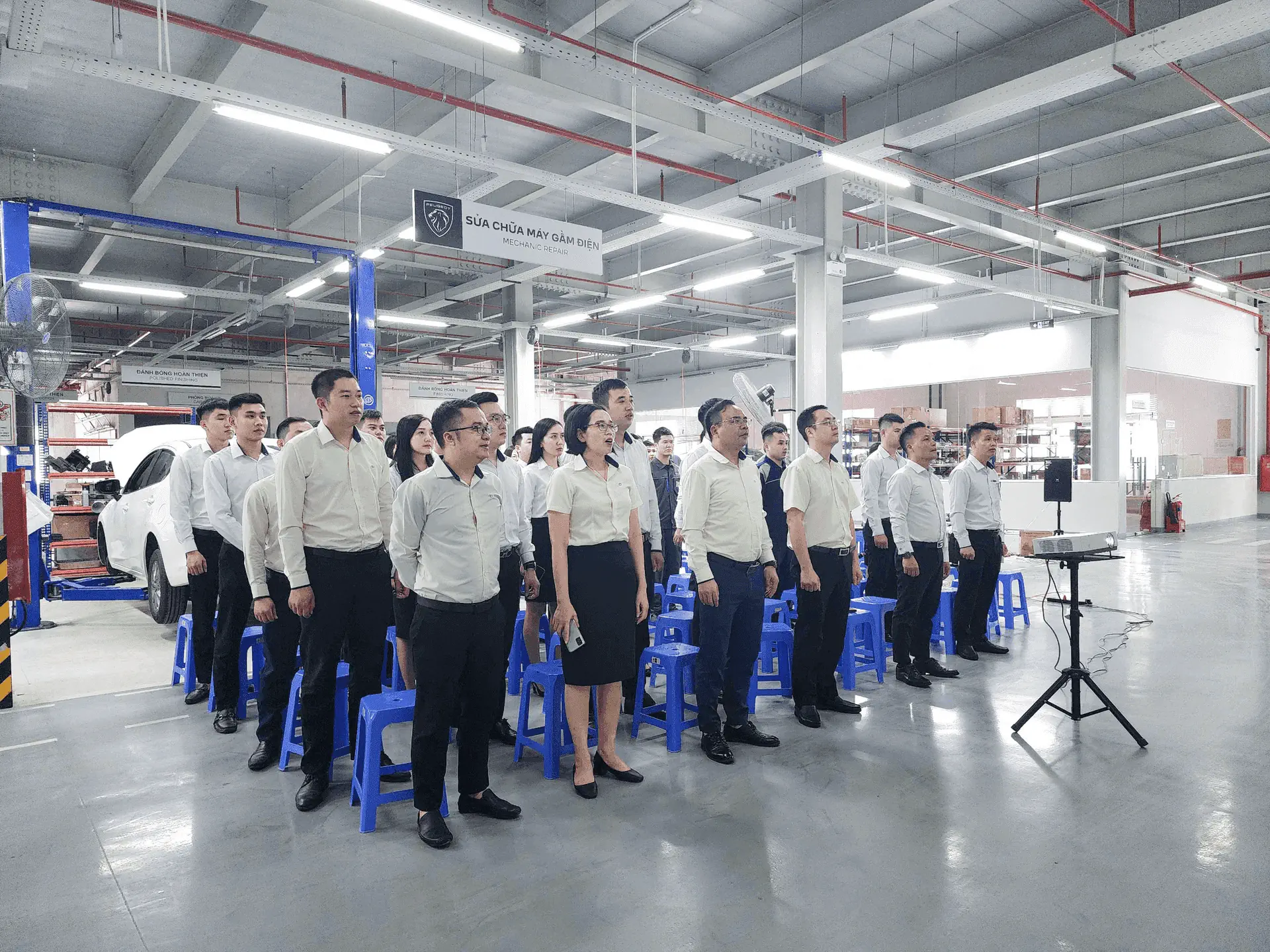 CHÀO CỜ THÁNG 9/2024: THACO AUTO BẮC NINH CHẠY NƯỚC RÚT KẾT THÚC QUÝ III