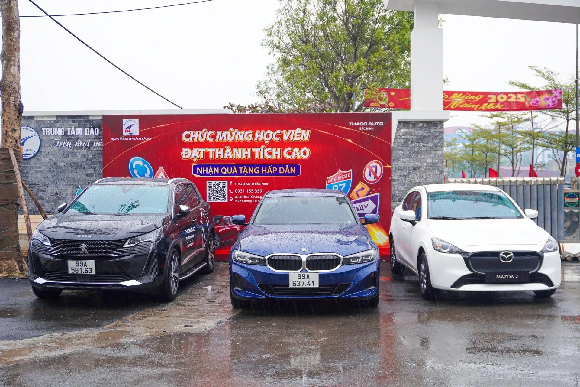 THACO AUTO BẮC NINH TẶNG QUÀ CHO CÁC HỌC VIÊN CÓ THÀNH TÍCH XUẤT SẮC TẠI TRUNG TÂM BẮC HÀ